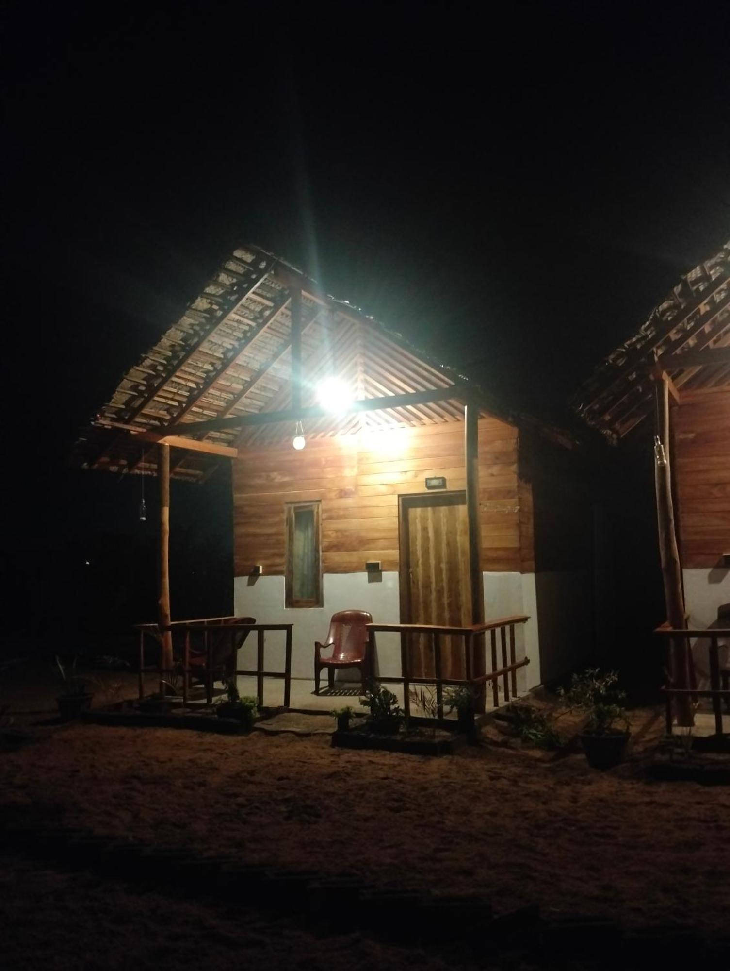 Arugam Bay Beach Morea Buitenkant foto