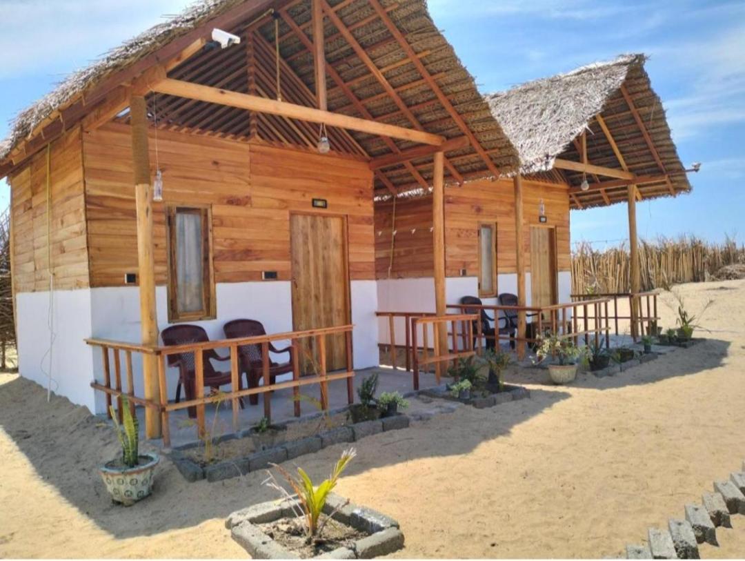 Arugam Bay Beach Morea Buitenkant foto